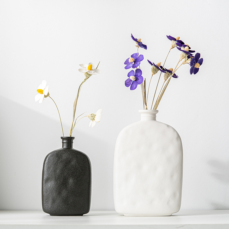 Simple modern ceramic vase abstract art home decoration ornament wine pot flower insert